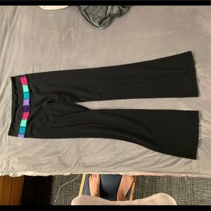 Lululemon black yoga pants